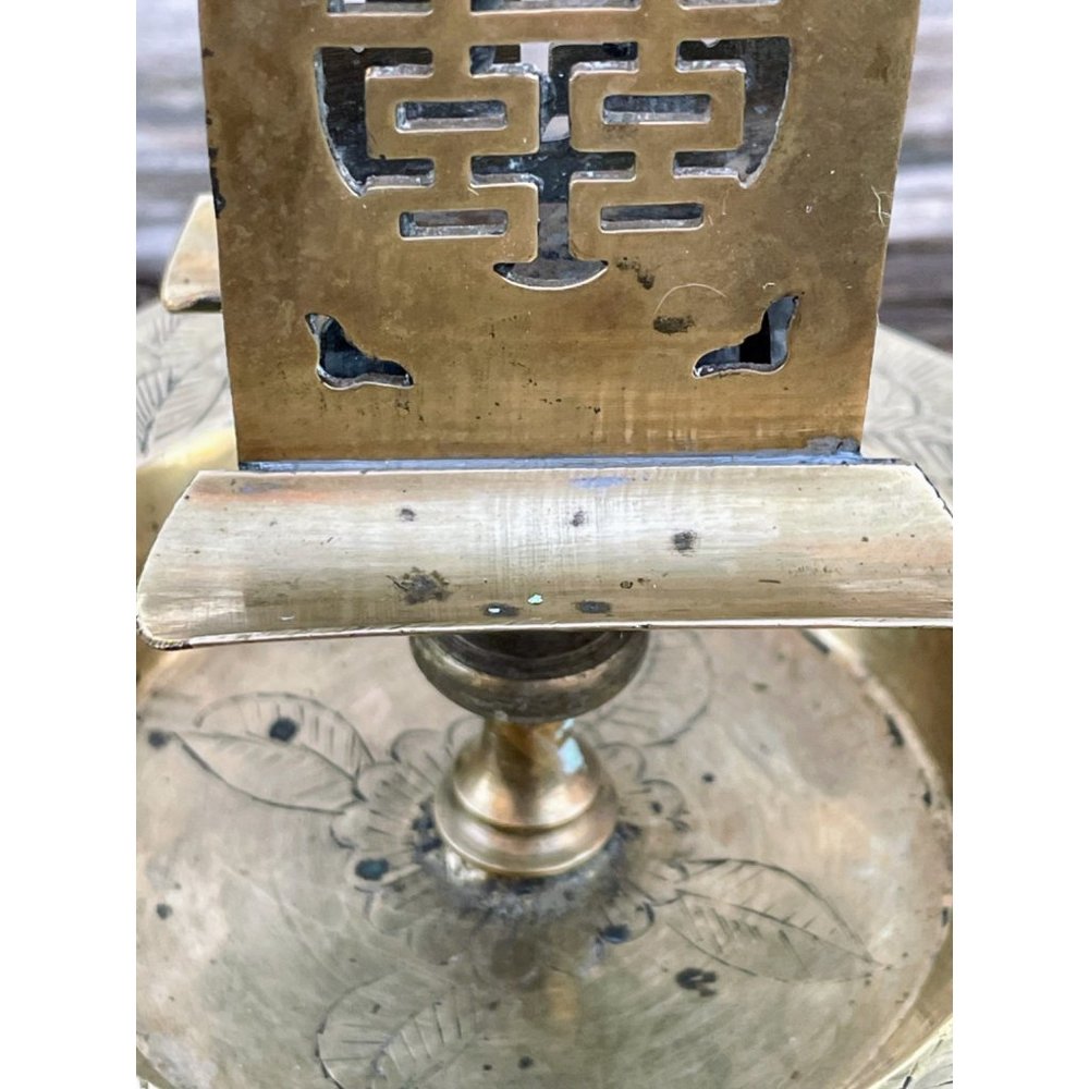 Vintage 1930s Chinese Export Brass Ashtray with Matchbox Holder - Picture 5 of 15